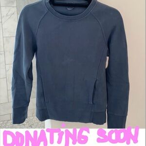 Lululemon size 6 blue crew neck sweatshirt.